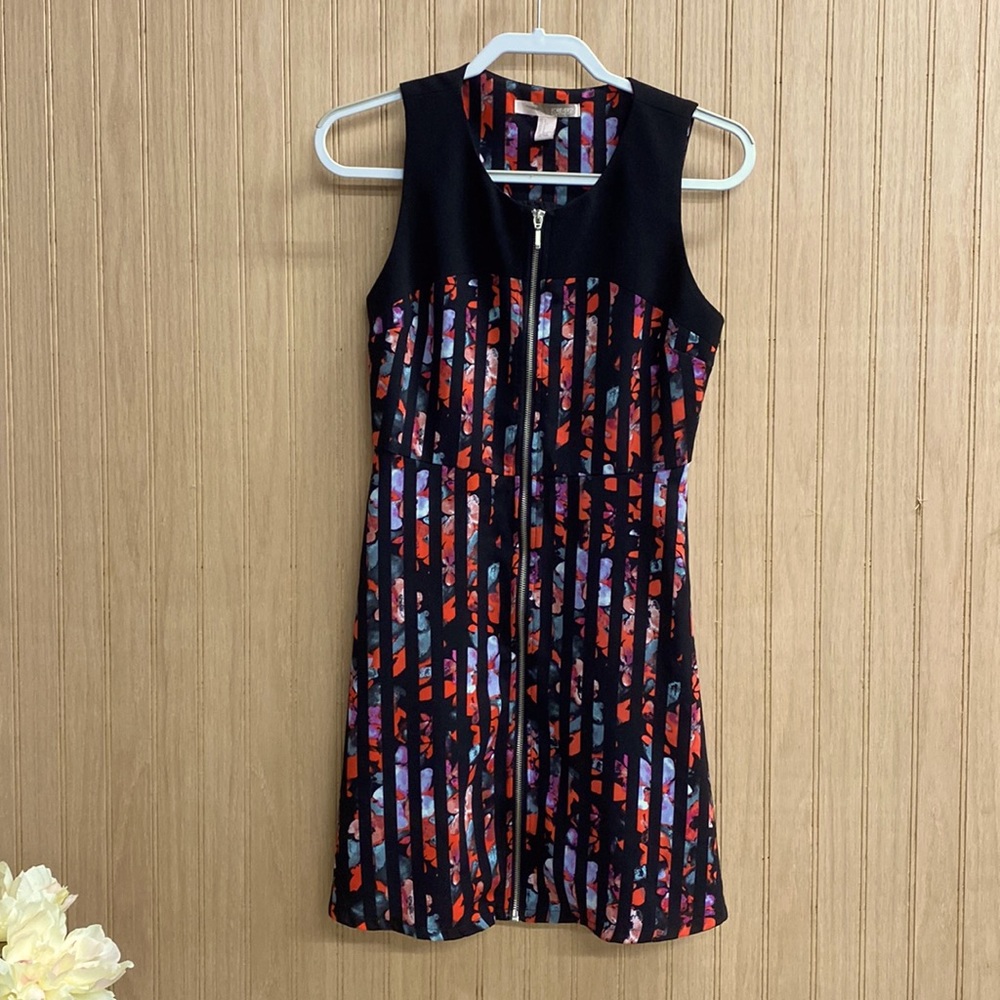 Forever 21 Women’s Dress size S black floral stripes fit and flare short